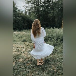 Elegant Cream Women's Dress